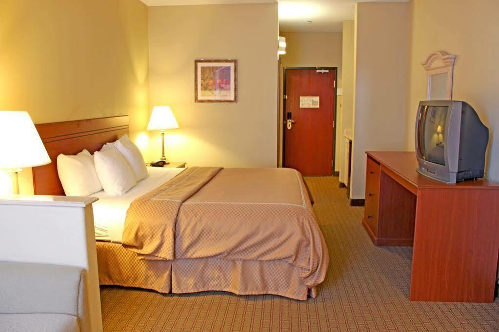 אוסטין Quality Suites מראה חיצוני תמונה